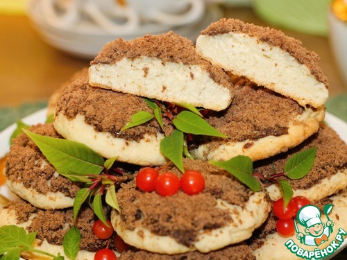 Печенье со штрейзелем и кремовой начинкой Печенье со штрейзелем и кремовой начинкой