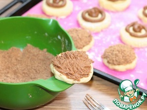 Печенье со штрейзелем и кремовой начинкой Печенье со штрейзелем и кремовой начинкой