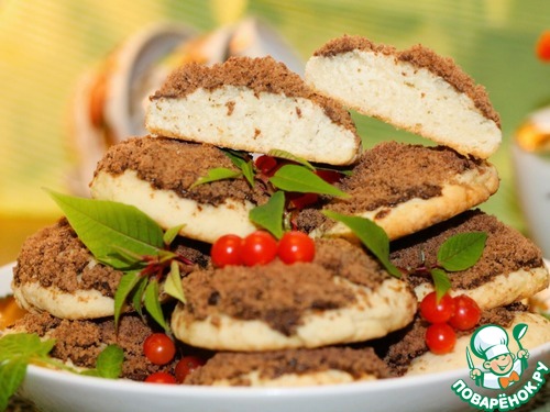 Печенье со штрейзелем и кремовой начинкой Печенье со штрейзелем и кремовой начинкой