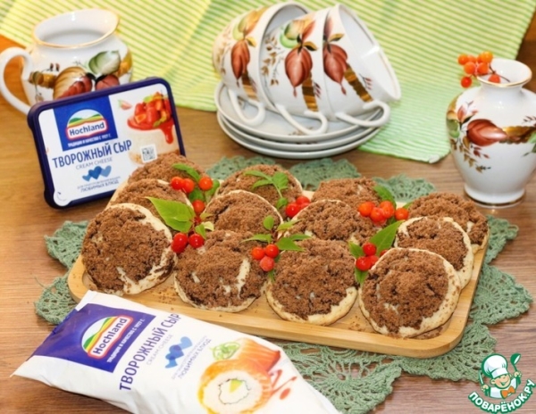 Печенье со штрейзелем и кремовой начинкой Печенье со штрейзелем и кремовой начинкой