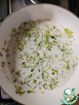 Печеночные котлеты с соусом 3 сыра Печеночные котлеты с соусом 3 сыра