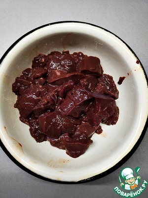 Печеночные котлеты с соусом 3 сыра Печеночные котлеты с соусом 3 сыра