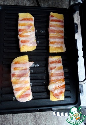 Полента в беконе на гриле
