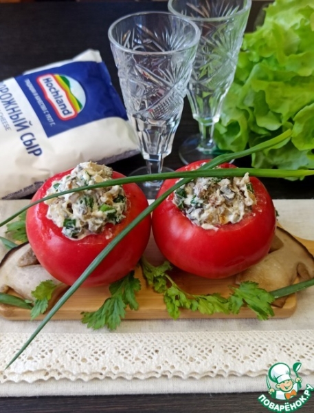 Помидоры, фаршированные творожным сыром с боровиками