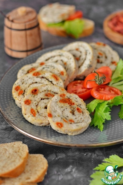 Рулет из индейки с ягодами годжи Рулет из индейки с ягодами годжи