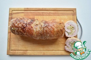 Рулет из свинины с цветной капустой