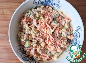 Салат из курицы с сырным майонезом Салат из курицы с сырным майонезом