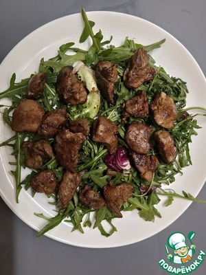 Салат с куриной печенью