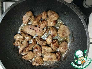 Салат с куриной печенью