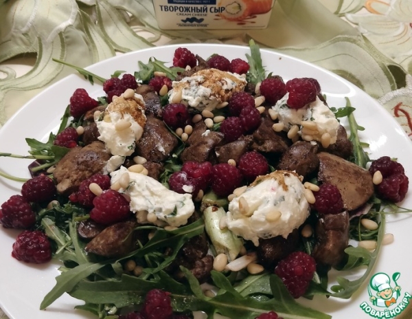 Салат с куриной печенью