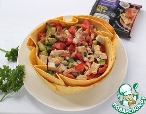 Теплый салат в тартилье