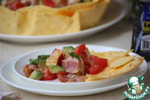 Теплый салат в тартилье