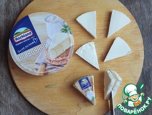 Тортилья с яйцами, сыром и помидорами