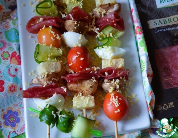Закуска-перекус на шпажках Закуска-перекус на шпажках
