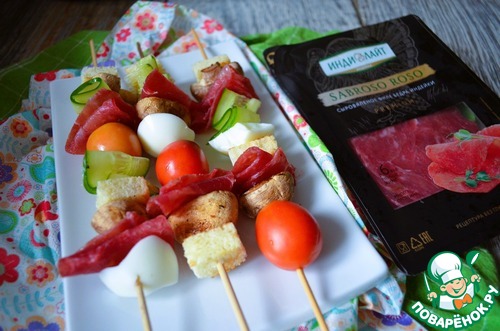Закуска-перекус на шпажках Закуска-перекус на шпажках