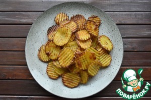 Запеченный картофель с сыром и чили