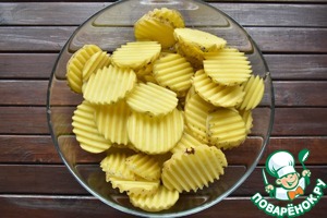 Запеченный картофель с сыром и чили