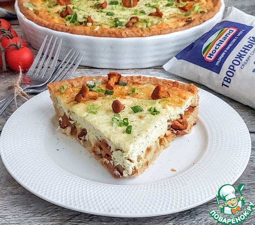 Киш с курицей и лисичками