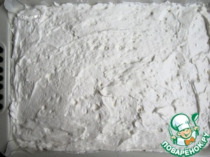 Белковый бисквитный рулет с хурмой Белковый бисквитный рулет с хурмой