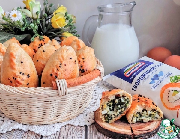 Пирожки с яйцом и зеленью