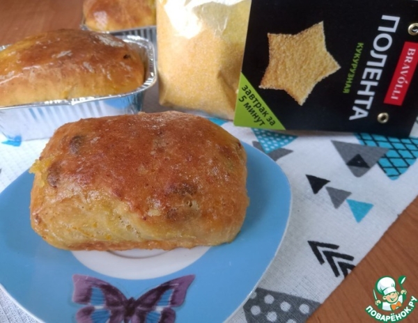 Булочки тыквенные с кукурузной полентой и клюквой