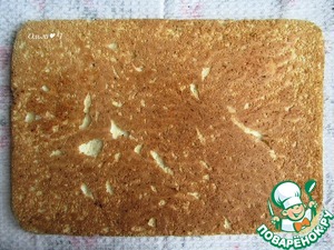 Белковый бисквитный рулет с хурмой Белковый бисквитный рулет с хурмой