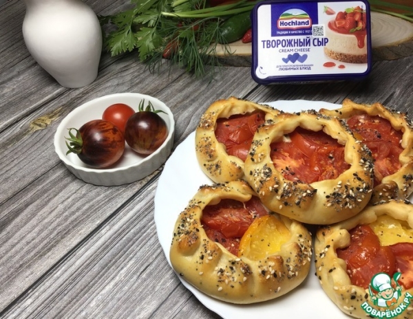 Галеты с помидорами