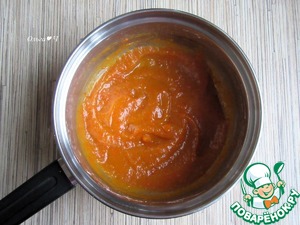 Белковый бисквитный рулет с хурмой Белковый бисквитный рулет с хурмой