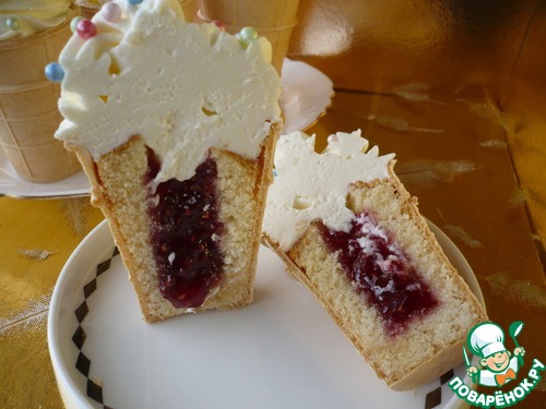 Капкейки в вафельных стаканчиках "Нетающее мороженое"