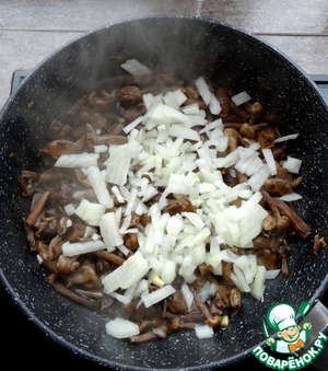 Булочки с грибами под сырной глазурью Булочки с грибами под сырной глазурью