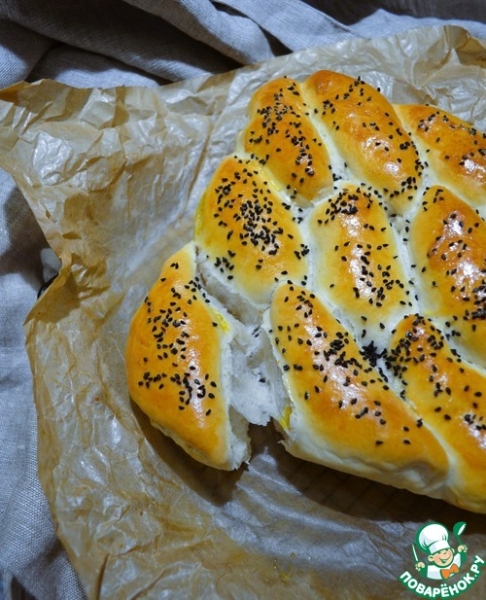 Разборный пирог с сосисками и овощами