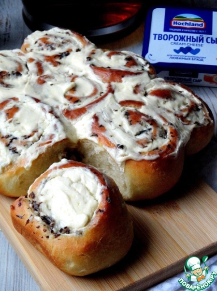 Булочки с грибами под сырной глазурью Булочки с грибами под сырной глазурью