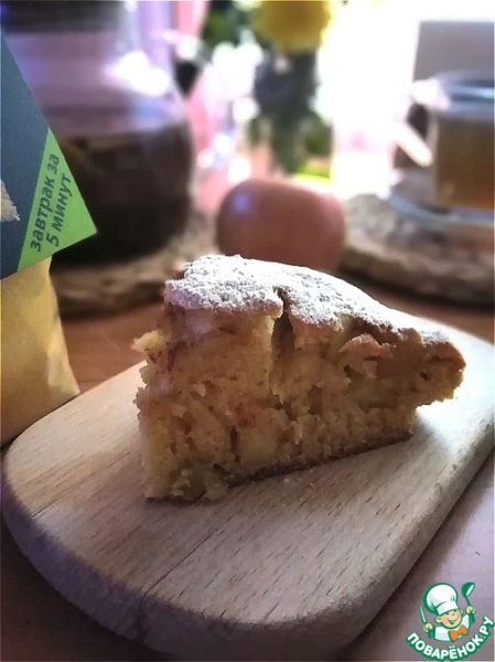 Заливной яблочный пирог с кукурузной полентой