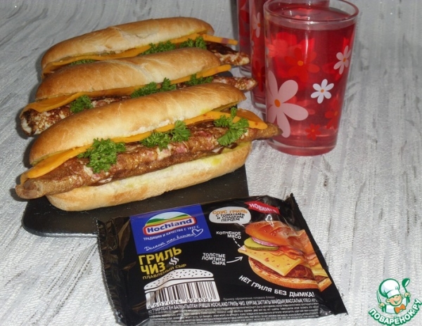 Бутерброд с яичным блином и сыром