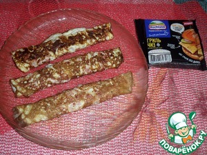 Бутерброд с яичным блином и сыром