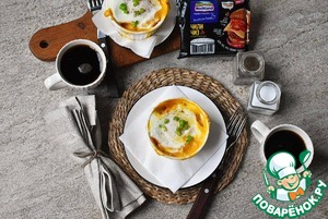 Быстрые чашки с яйцом и сыром