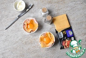 Быстрые чашки с яйцом и сыром