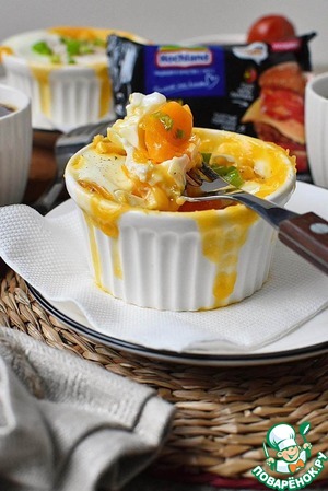 Быстрые чашки с яйцом и сыром