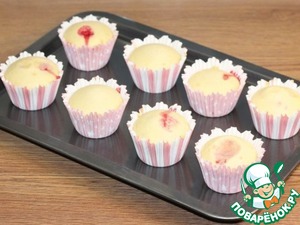 Кекс с кремом из творожного сыра