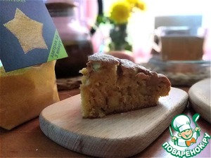 Заливной яблочный пирог с кукурузной полентой