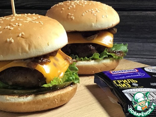 Чизбургер с карамелизированным луком
