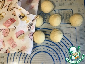 Галеты с помидорами