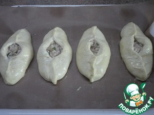 Расстегаи с индейкой