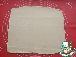 Слоёные ушки с ветчиной и шпинатом