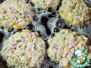 Оладьи с колбасой и кукурузой Оладьи с колбасой и кукурузой