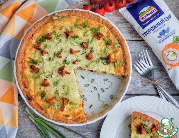 Киш с курицей и лисичками