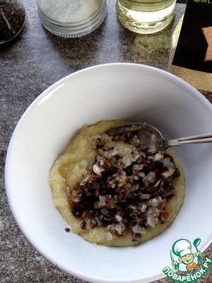 Фаршированные шампиньоны с полентой