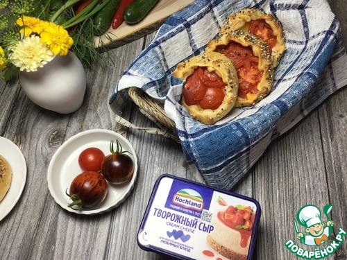 Галеты с помидорами