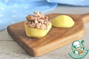 Картофель, фаршированный мясом и сыром