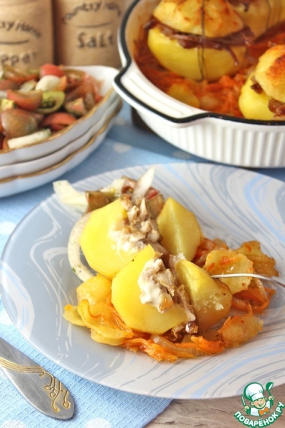 Картофель, фаршированный мясом и сыром